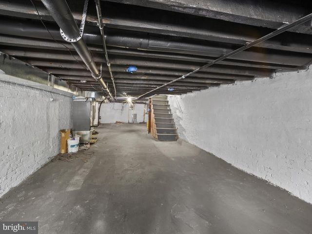 1817 CLIFTON AVE, Baltimore, MD 21217