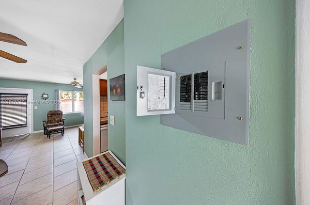 15610 NE 6th Ave 7D, Miami, FL 33162