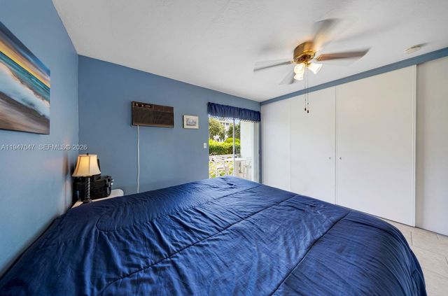 15610 NE 6th Ave 7D, Miami, FL 33162