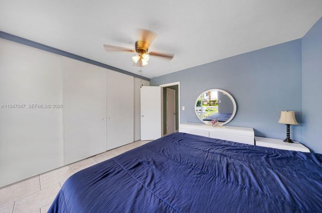 15610 NE 6th Ave 7D, Miami, FL 33162