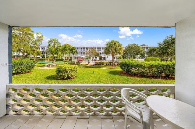 15610 NE 6th Ave 7D, Miami, FL 33162