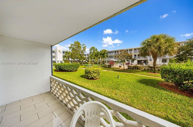 15610 NE 6th Ave 7D, Miami, FL 33162