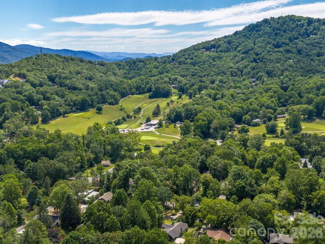 807 N Cherokee Avenue, Black Mountain, NC 28711