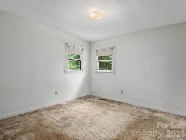 807 N Cherokee Avenue, Black Mountain, NC 28711