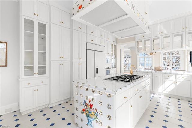 9200 Wigneil ST, Suffolk, VA 23433