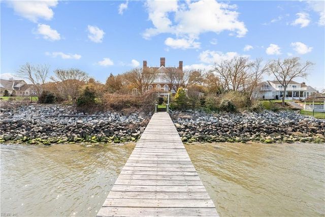 9200 Wigneil ST, Suffolk, VA 23433