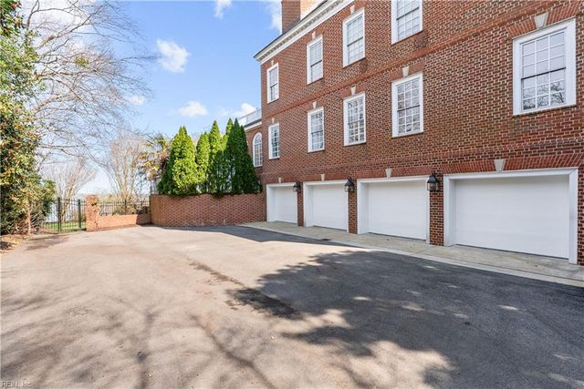 9200 Wigneil ST, Suffolk, VA 23433