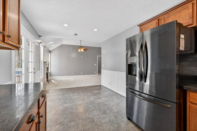 541 Parkvue Village Way, Clarksville, TN 37043