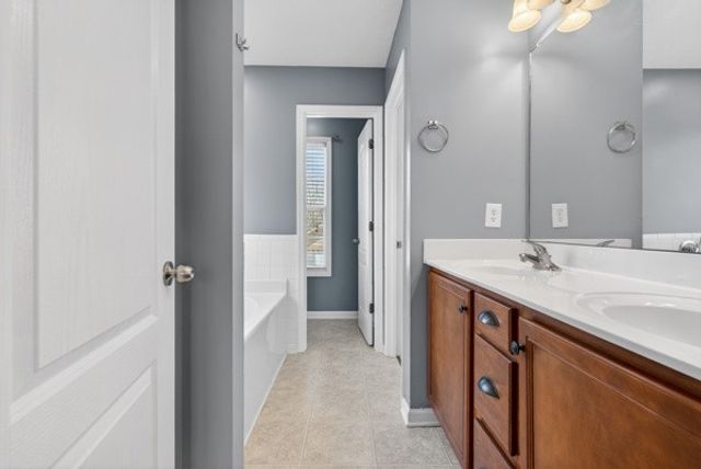 541 Parkvue Village Way, Clarksville, TN 37043