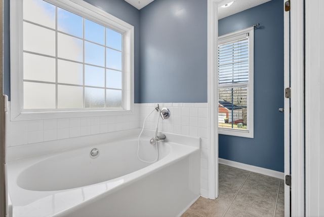 541 Parkvue Village Way, Clarksville, TN 37043