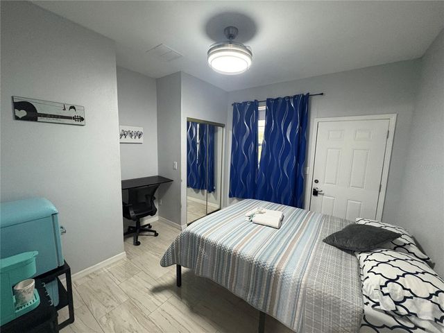 3715 VALLEY TREE DRIVE, Tampa, FL 33610