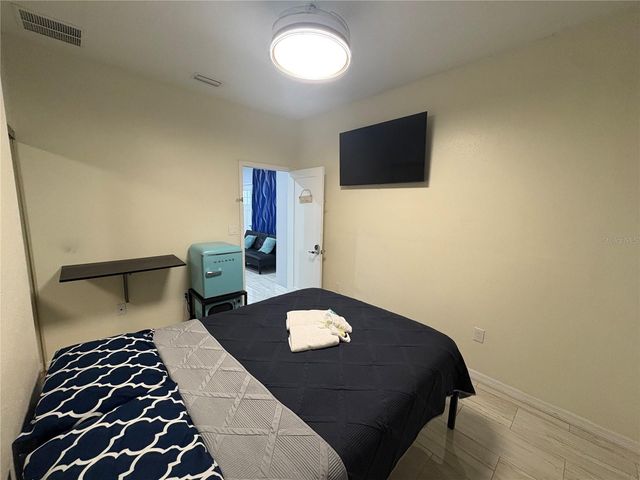 3715 VALLEY TREE DRIVE, Tampa, FL 33610