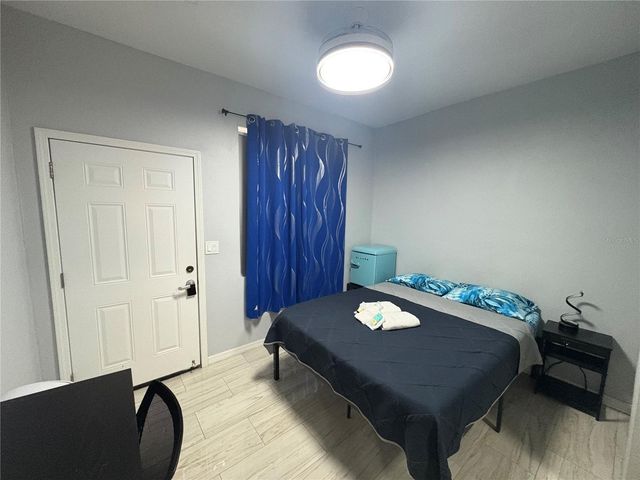 3715 VALLEY TREE DRIVE, Tampa, FL 33610