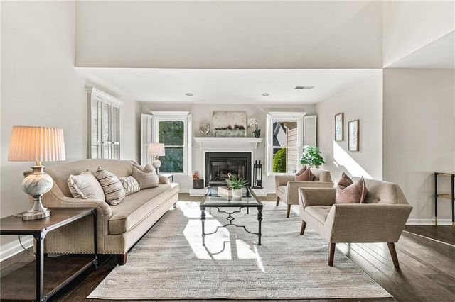 15 Ashleigh Terrace, Marietta, GA 30062