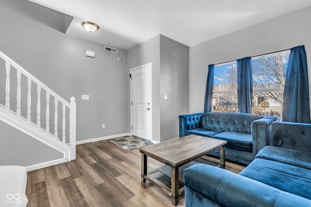 5859 Edelle Drive, Indianapolis, IN 46237