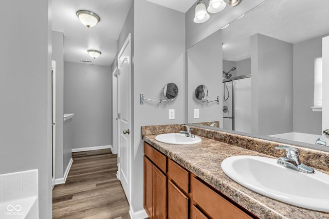 5859 Edelle Drive, Indianapolis, IN 46237