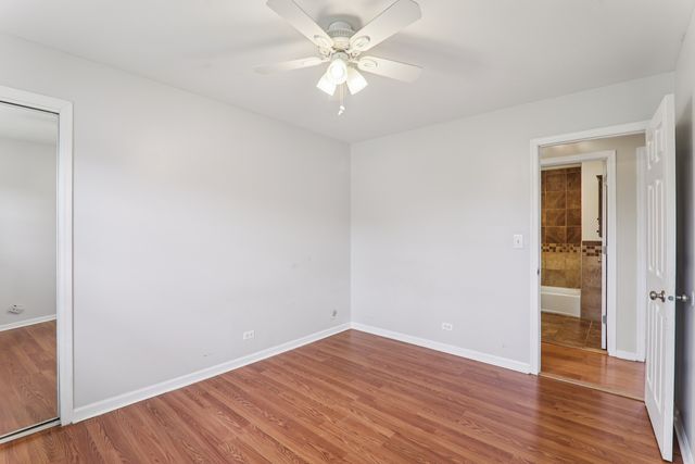 1903 Hazelwood Drive, Lindenhurst, IL 60046