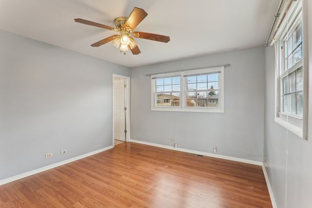 1903 Hazelwood Drive, Lindenhurst, IL 60046