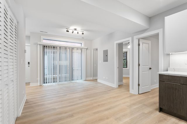1558.5 W Juneway Terrace 2T, Chicago, IL 60626