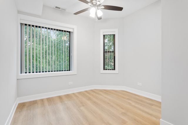 1558.5 W Juneway Terrace 2T, Chicago, IL 60626