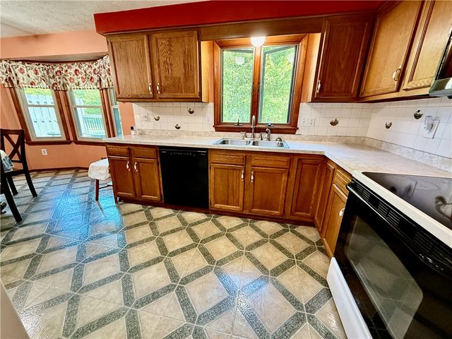 28 West Forest Drive, Chili, NY 14624