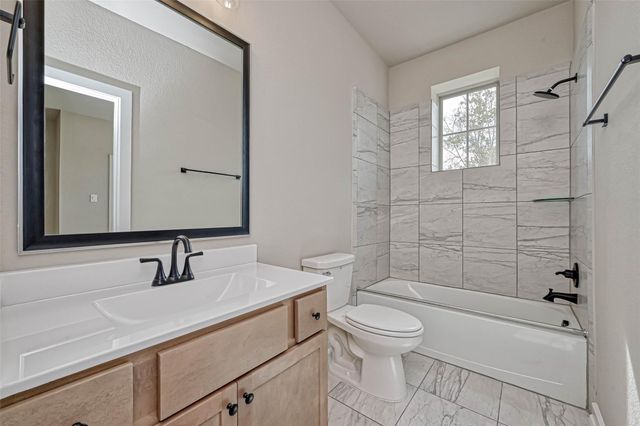 515 Longleaf Pine Drive, Montgomery, TX 77316