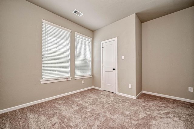 515 Longleaf Pine Drive, Montgomery, TX 77316