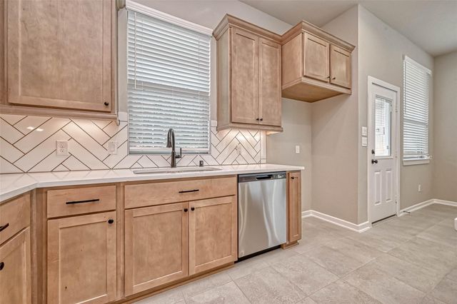 515 Longleaf Pine Drive, Montgomery, TX 77316