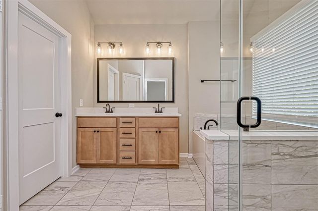 515 Longleaf Pine Drive, Montgomery, TX 77316