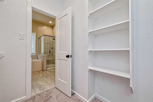 515 Longleaf Pine Drive, Montgomery, TX 77316