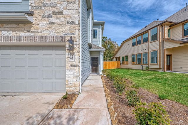 515 Longleaf Pine Drive, Montgomery, TX 77316