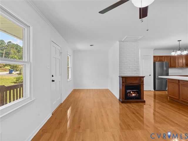 2135 Lakeview Dr, Powhatan, VA 23139