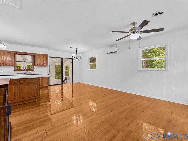 2135 Lakeview Dr, Powhatan, VA 23139