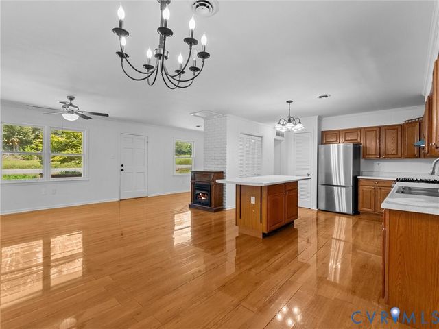 2135 Lakeview Dr, Powhatan, VA 23139