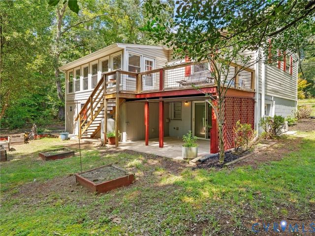 2135 Lakeview Dr, Powhatan, VA 23139