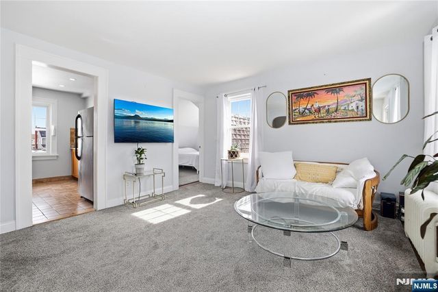 91 Brookside Avenue, Hawthorne, NJ 07506