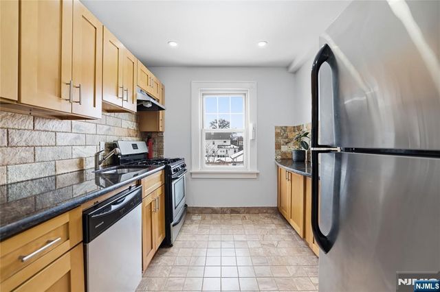 91 Brookside Avenue, Hawthorne, NJ 07506