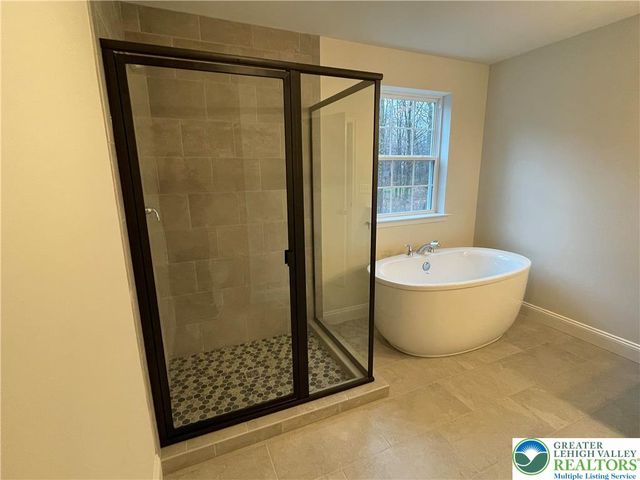 777 ADAMS Road, Upper Macungie Twp, PA 18031