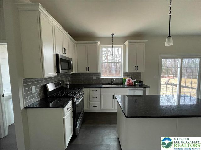 777 ADAMS Road, Upper Macungie Twp, PA 18031