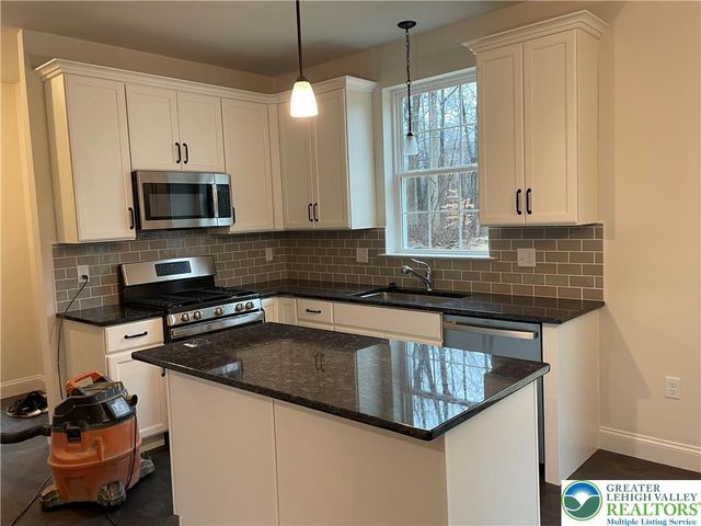 777 ADAMS Road, Upper Macungie Twp, PA 18031
