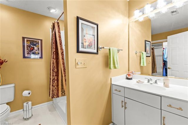 676 Balfour Road, Winston-salem, NC 27104