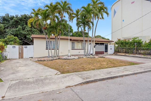 842 Kaye Street, West Palm Beach, FL 33405