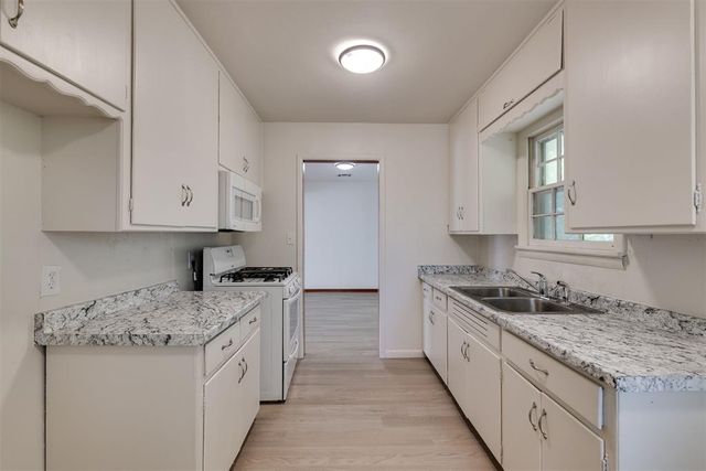 1501 SW 66th Street, Oklahoma City, OK 73159