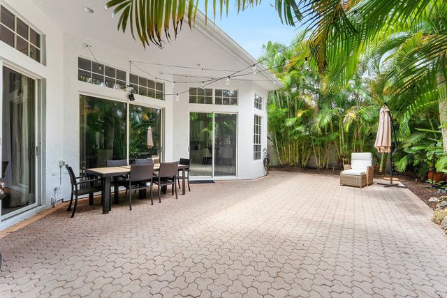 241 Coral Cay Terrace, Palm Beach Gardens, FL 33418