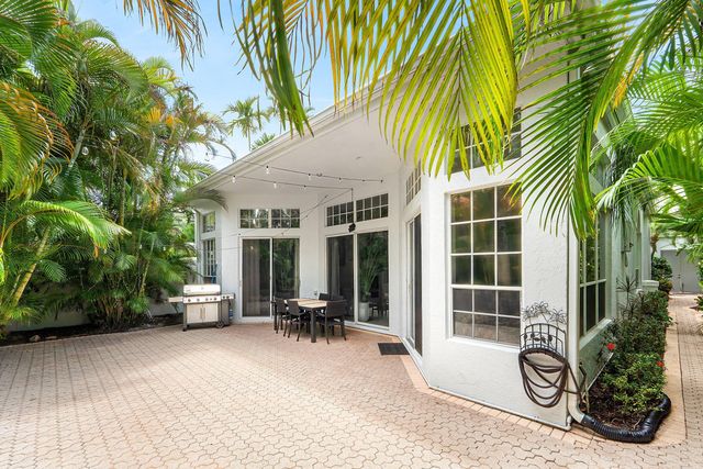 241 Coral Cay Terrace, Palm Beach Gardens, FL 33418