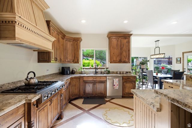 1130 N TWICKENHAM DR, Salt Lake City, UT 84103
