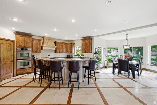 1130 N TWICKENHAM DR, Salt Lake City, UT 84103