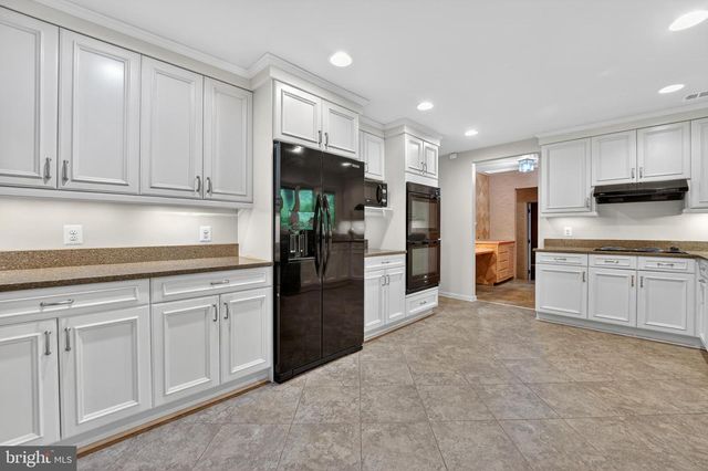 5215 HESPERUS DR, Columbia, MD 21044