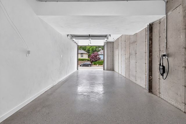 261 Tappan St 1, Brookline, MA 02445