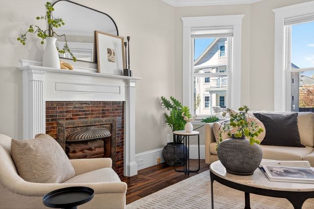 69 Bradfield Ave 1, Boston, MA 02131